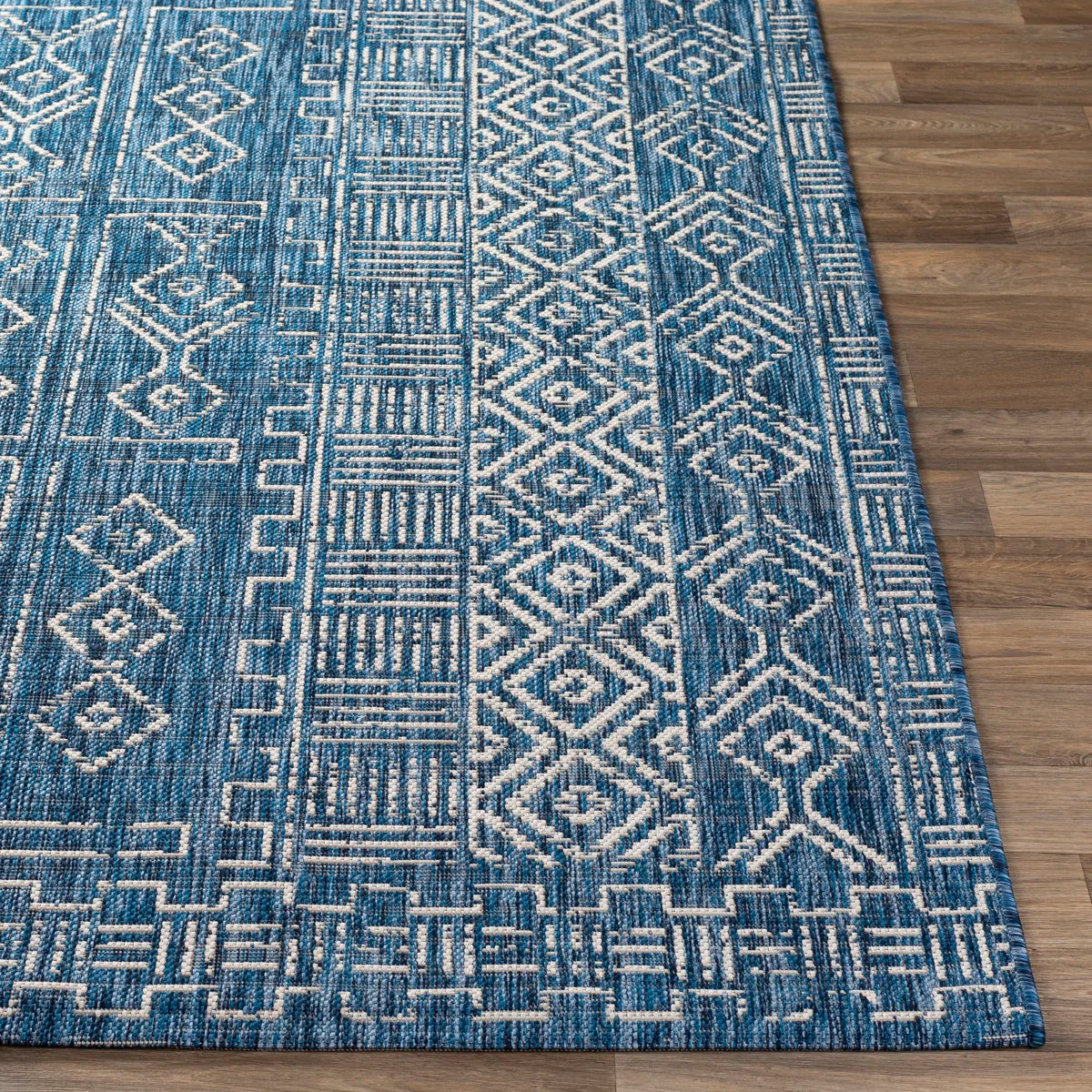 Hongming Geometric Indoor / Outdoor Rug